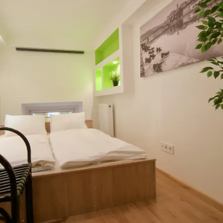 Standard By Hi5 - Terez 29 Budapest